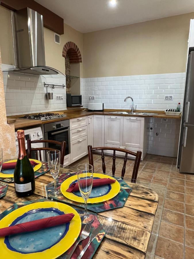 Apartamento Del Sol, Centro Del Pueblo, Aire Acondicionado L' Escala Eksteriør bilde