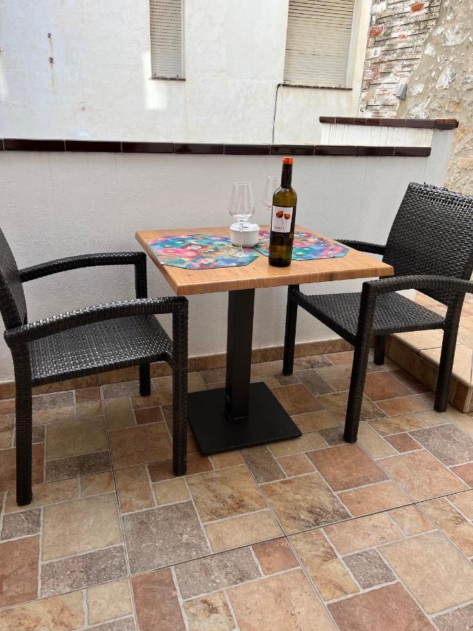 Apartamento Del Sol, Centro Del Pueblo, Aire Acondicionado L' Escala Eksteriør bilde